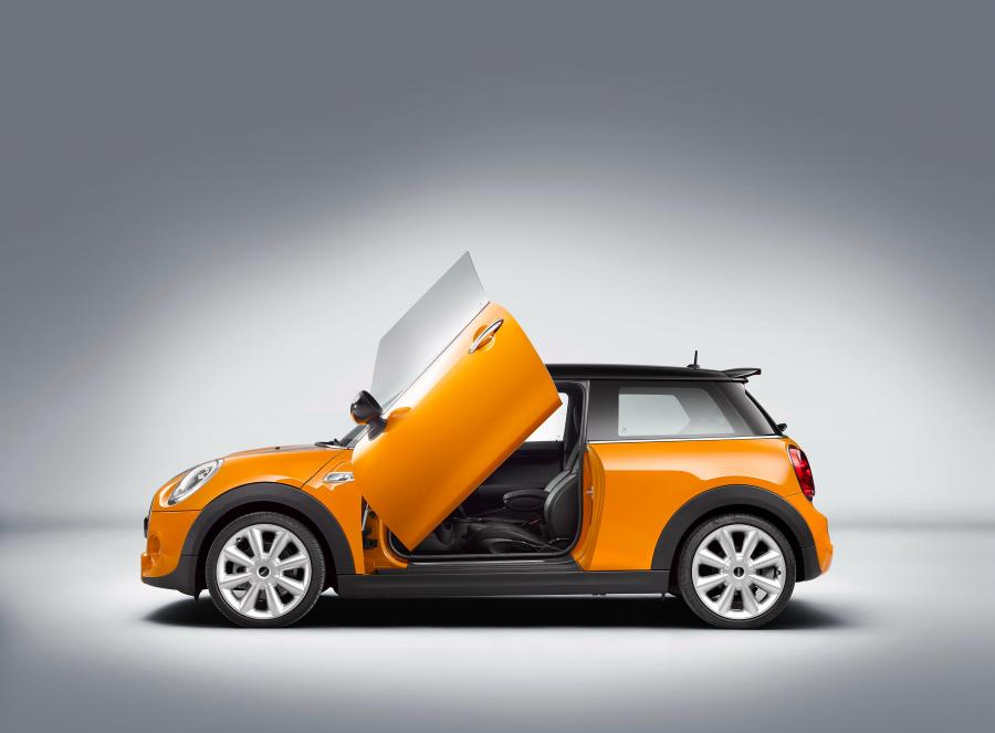  Mini Cooper S Scissor Doors 2016 года  (фото 6 из 8)